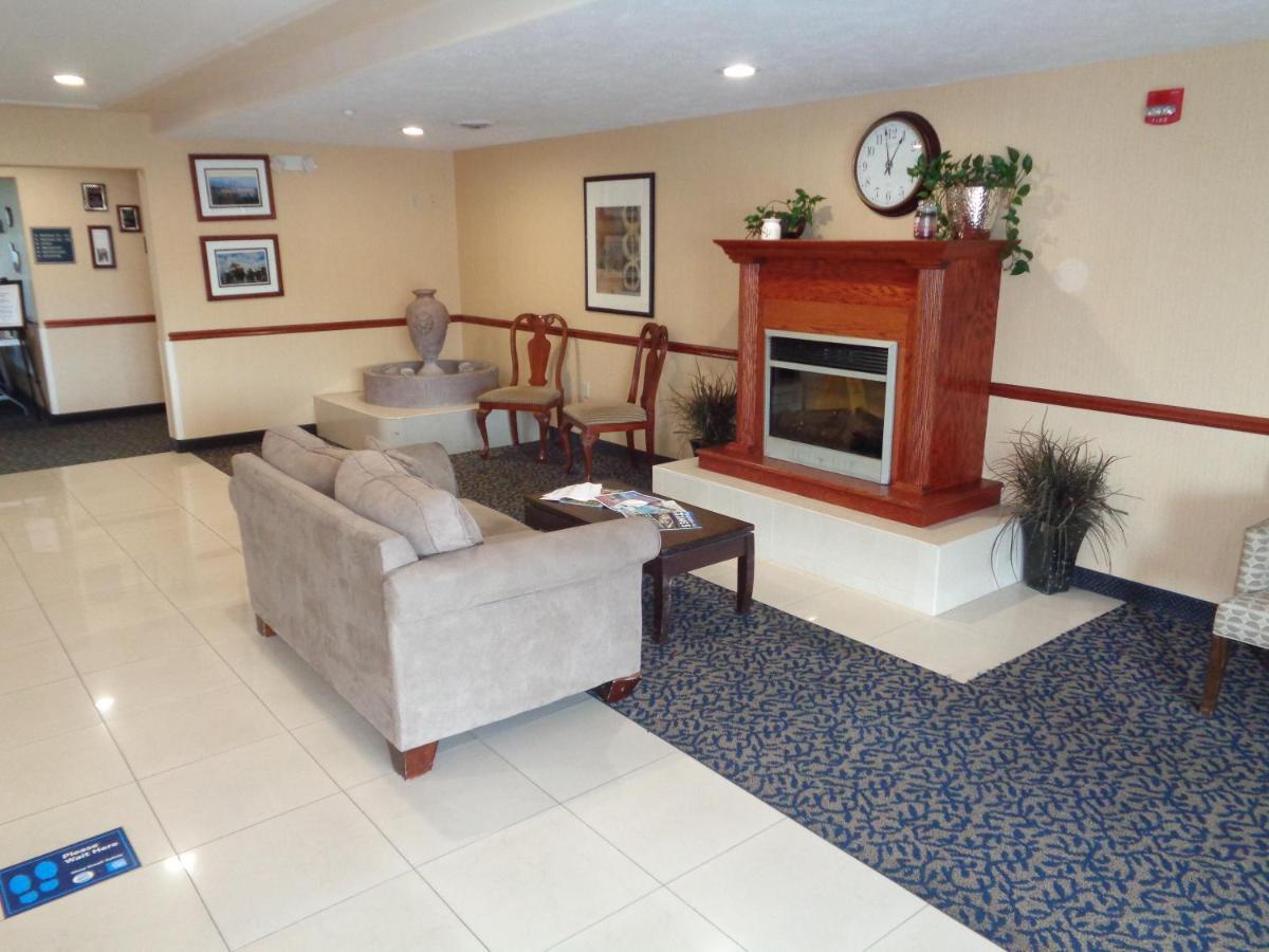 Du Quoin Fairgrounds Inn מראה חיצוני תמונה