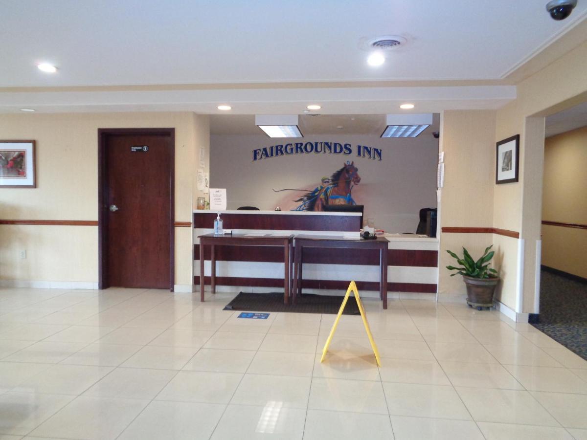 Du Quoin Fairgrounds Inn מראה חיצוני תמונה